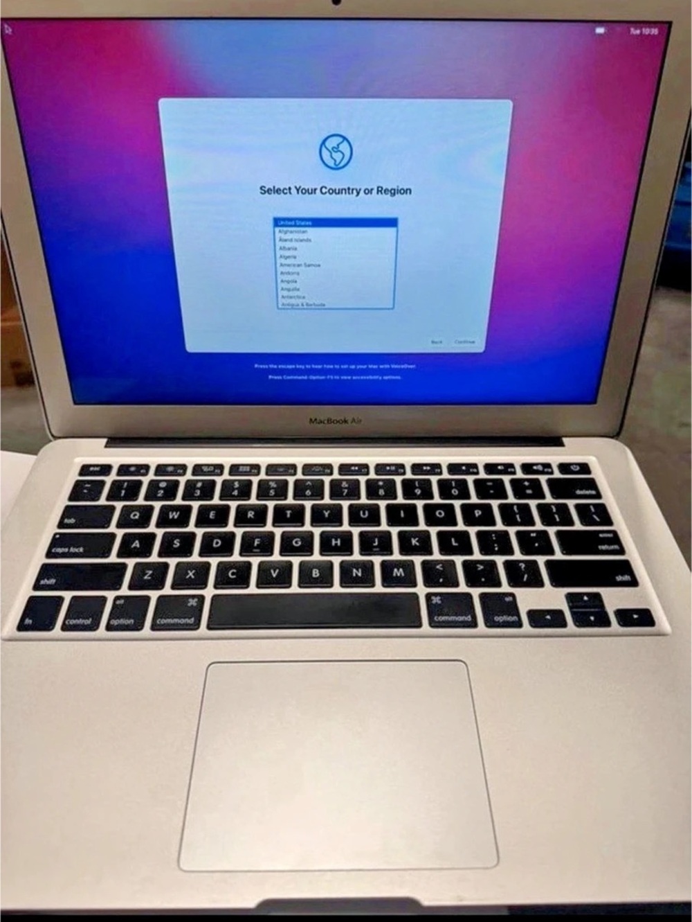 Apple MacBook Air 13.3” 2015 i5 1.8 GHz 8GB RAM 128GB SSD Silver